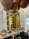 [Ouddict.com] Sandalwood oil of the day
