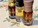 [Ouddict.com] Sandalwood oil of the day